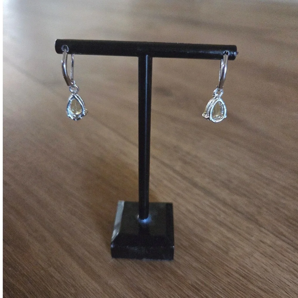 Pale Citrine Teardrop Dangle Earrings Silver Leverback Pear Cut‎ Faceted Stone